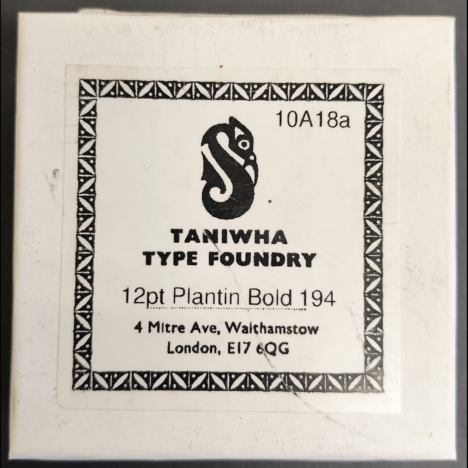 12pt Plantin Bold Series 194